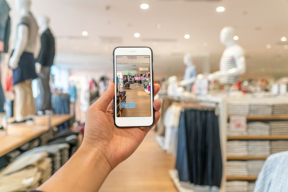 Fashion Retail: Shaping the Role of the Digital Twin